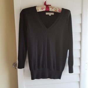 V-Neck Sweater Size XS Solid Black 3/4 Sleeve Loft